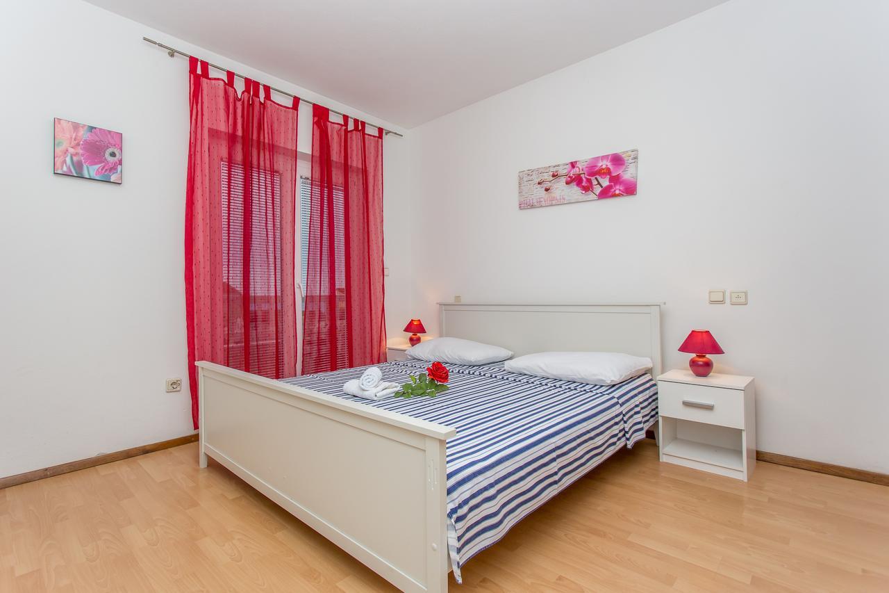 Apartments Grepo Sljeme ماكارسكا المظهر الخارجي الصورة