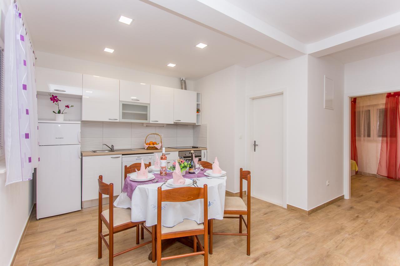Apartments Grepo Sljeme ماكارسكا المظهر الخارجي الصورة